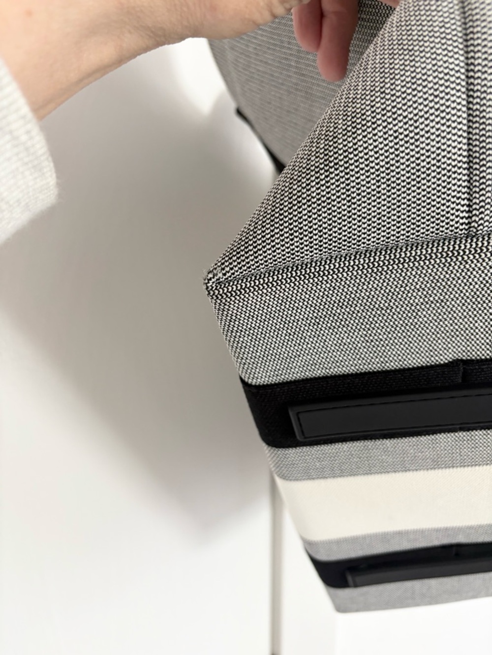 Rothy's Essential Tote in Grey Mist - Picture 14 of 16